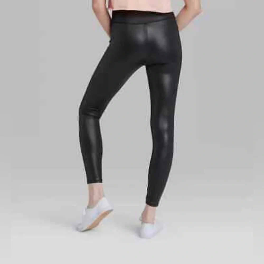 WOMEN'S High-Waisted Liquid Leggings - Wild Fable - Black